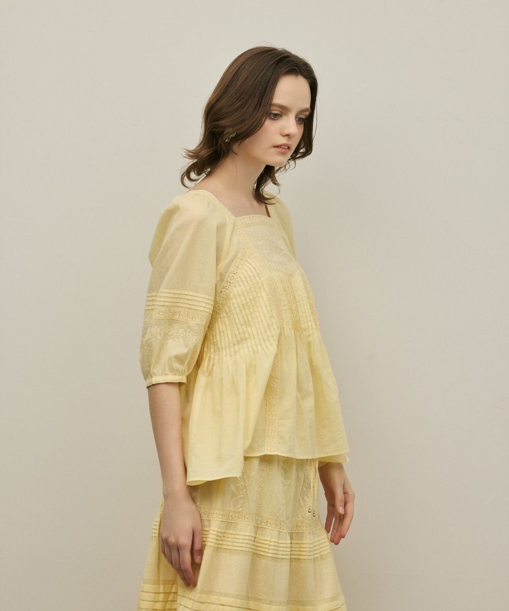 GRACE CONTINENTAL レースコンビピンタックブラウス 