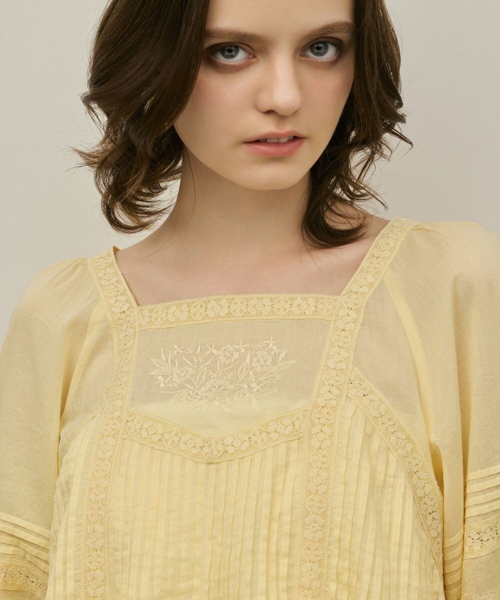 GRACE CONTINENTAL レースコンビピンタックブラウス 