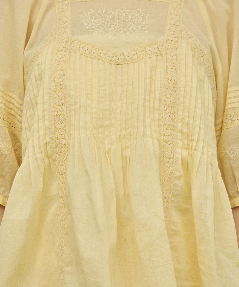 GRACE CONTINENTAL レースコンビピンタックブラウス 