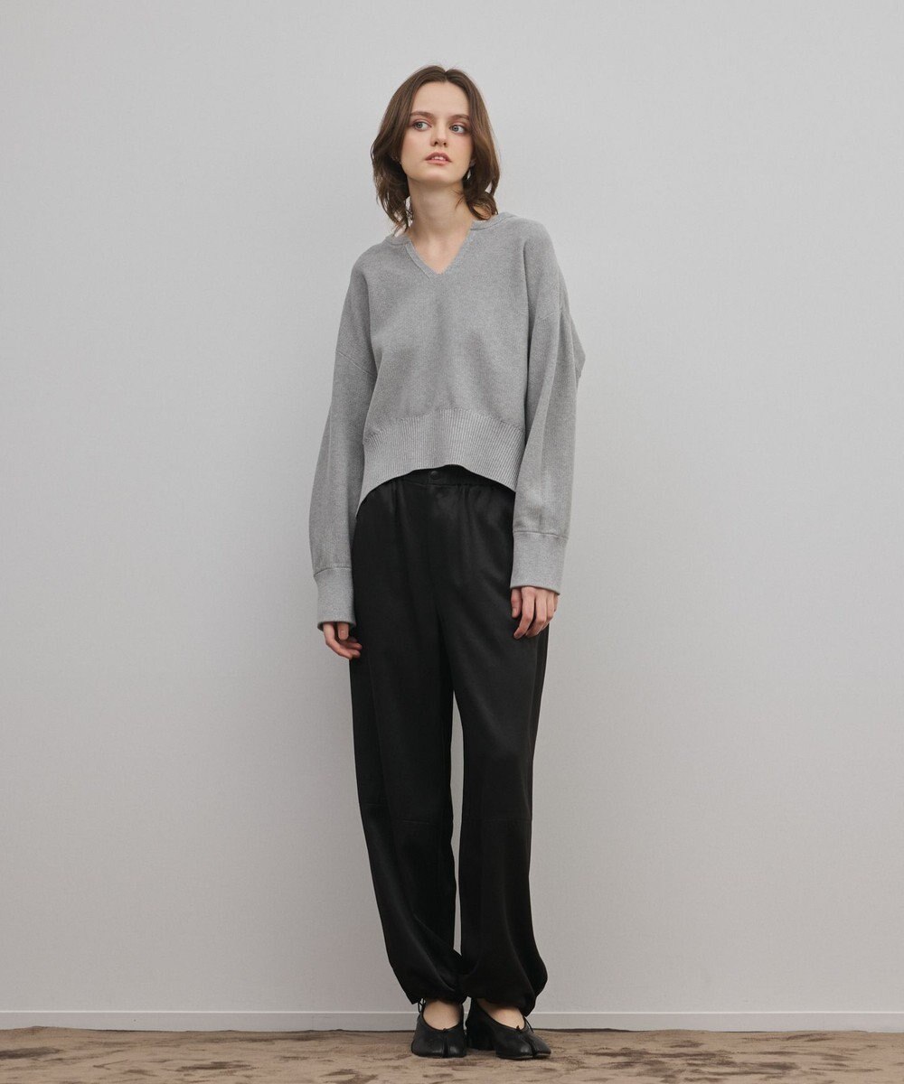 GRACE CONTINENTAL マットサテンバレルパンツ 