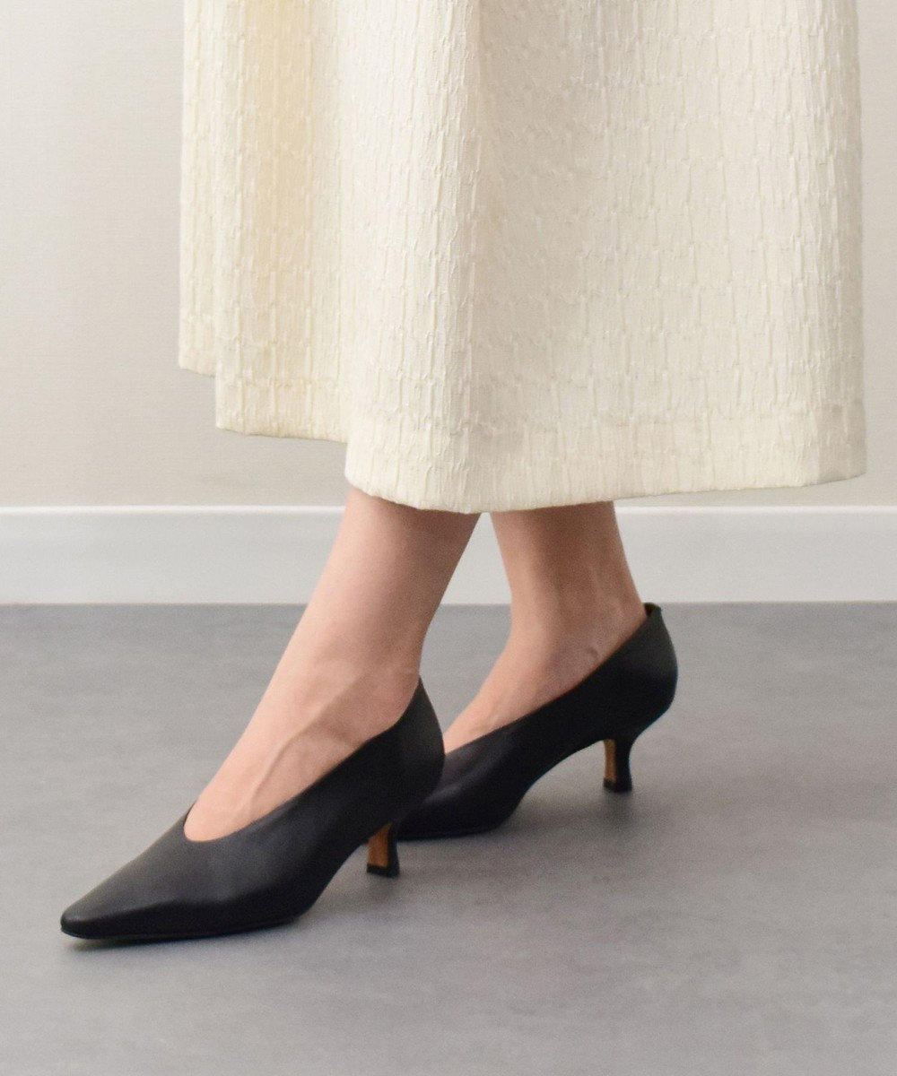 INTER-CHAUSSURES 【ANGEL ALARCON】ポインテッドトウディープカットパンプス 