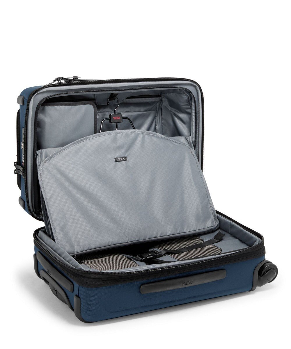 TUMI ALPHA インターナショナル・デュアル・アクセス・4ウィール・キャリーオン 