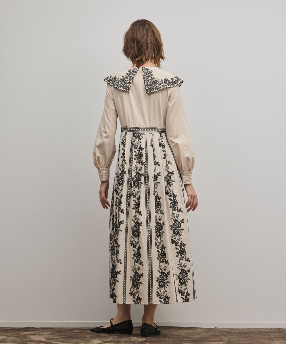 GRACE CONTINENTAL パターン刺繍ワンピース 