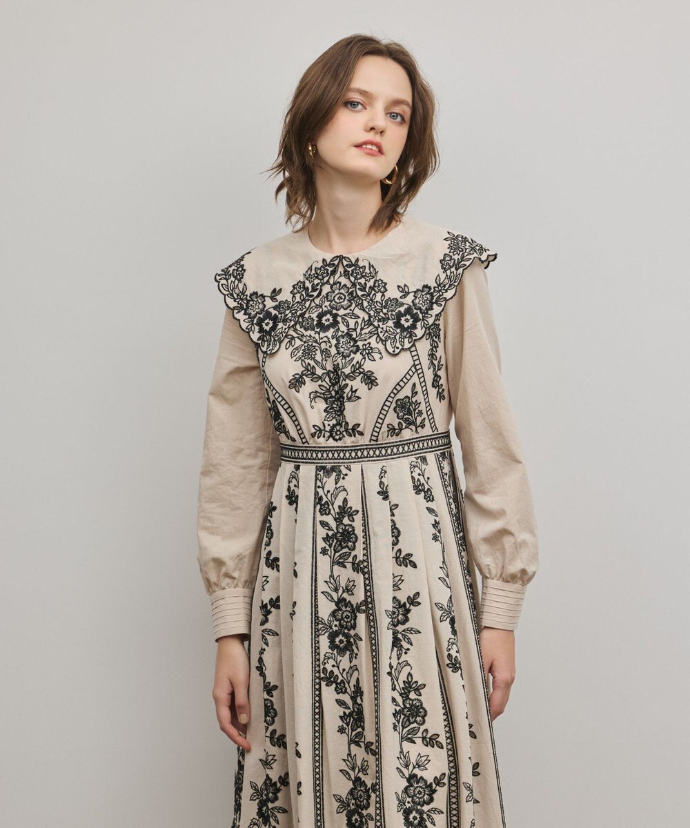 GRACE CONTINENTAL パターン刺繍ワンピース 