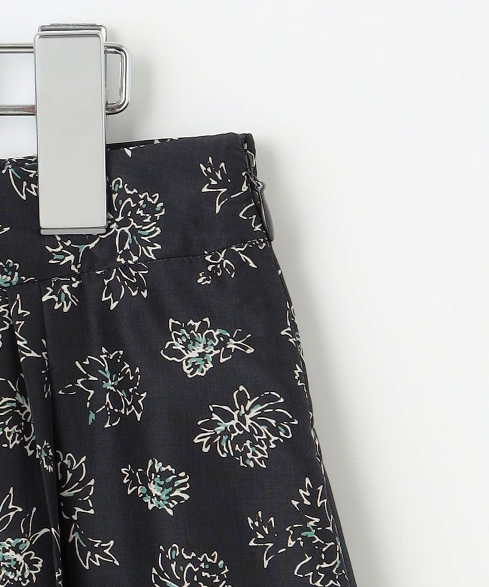 J.PRESS LADIES L 【WEB限定・洗える】ラインフラワープリント タック スカート 