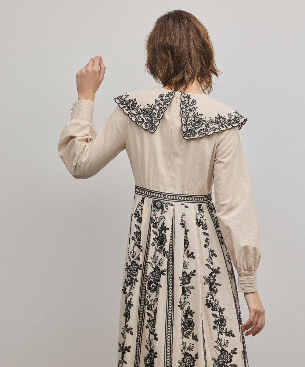 GRACE CONTINENTAL パターン刺繍ワンピース 