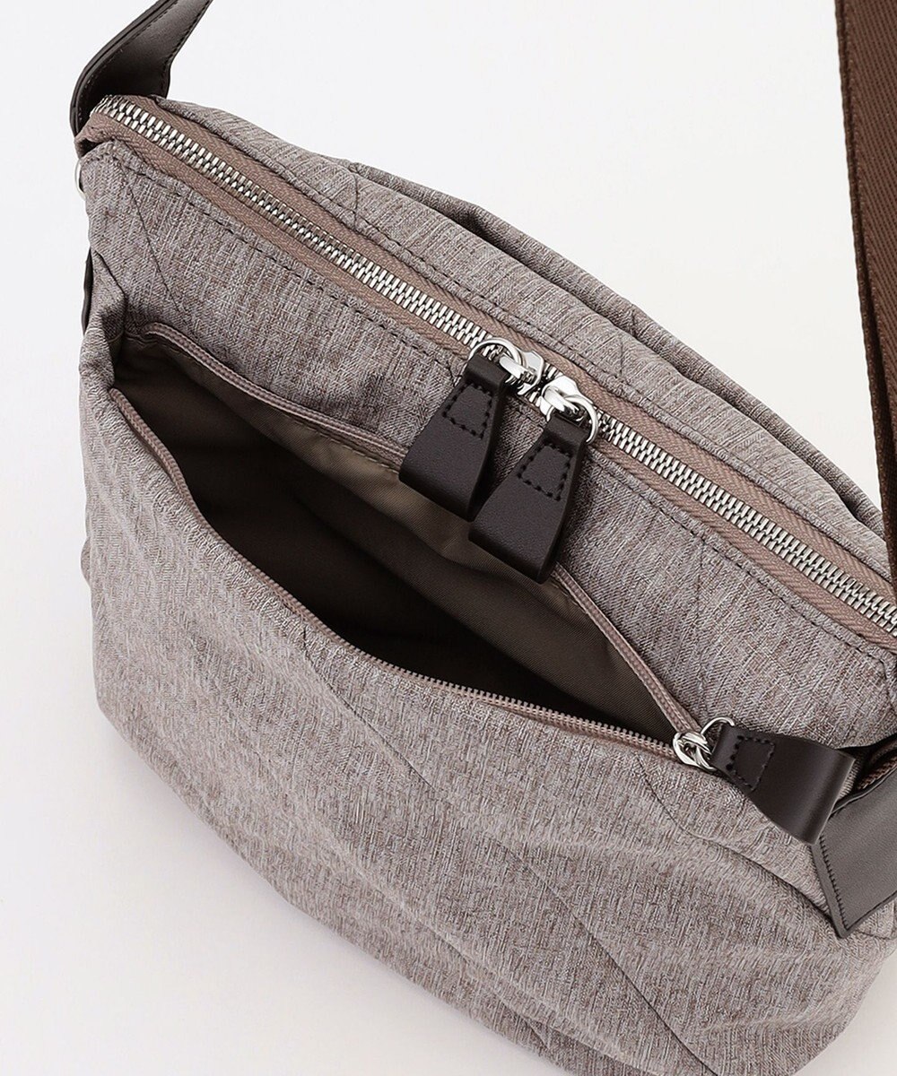 Y'SACCS ストリームラインショルダー 