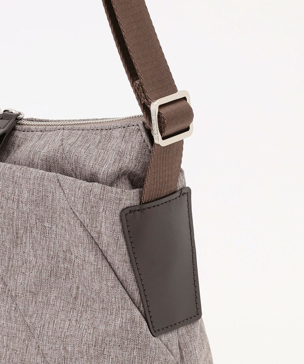 Y'SACCS ストリームラインショルダー 