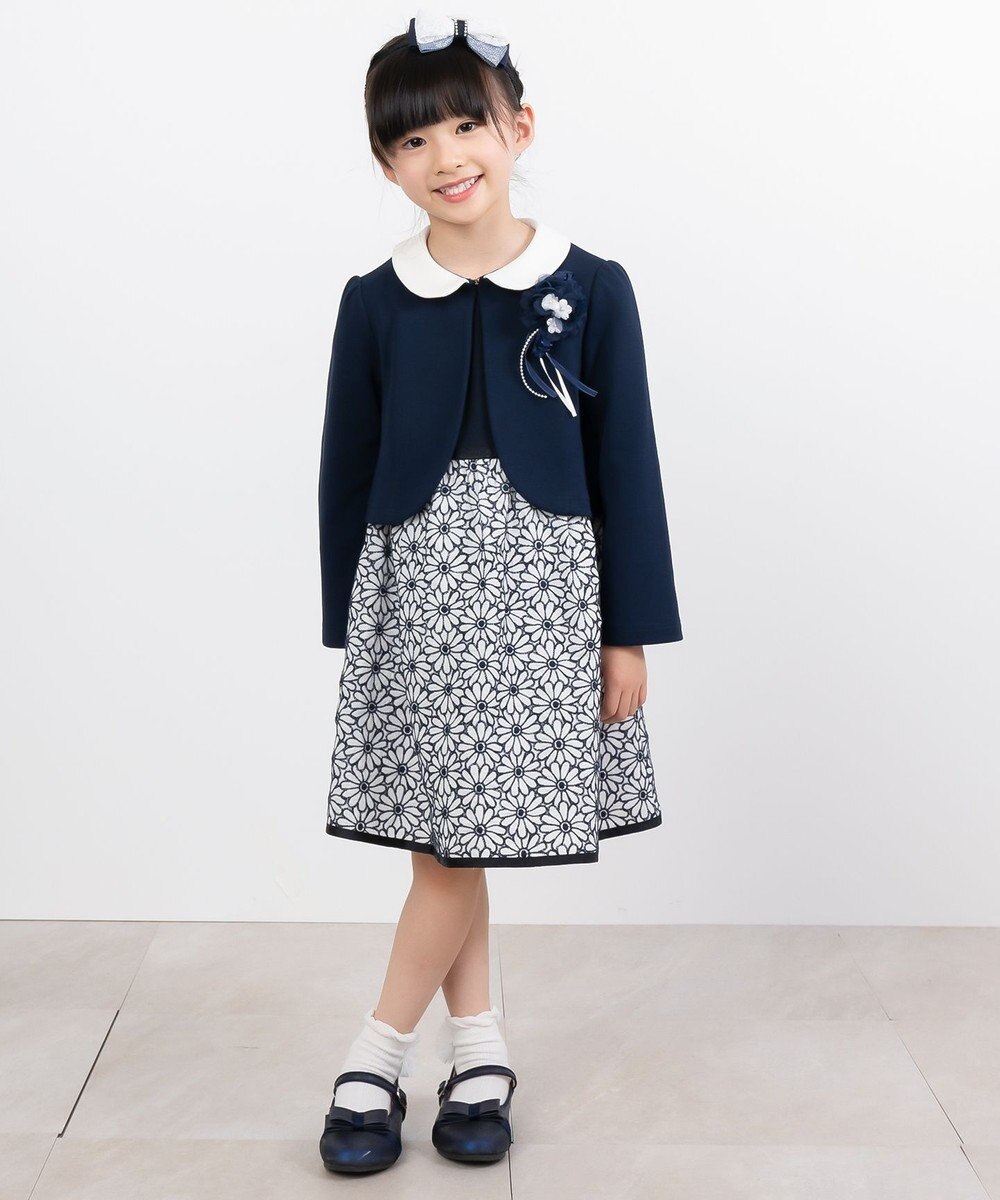 女の子の卒園式の服装はこれ おすすめの素敵な卒服タイプ別15選 Childgifts By Memoco