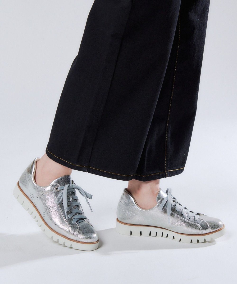 Dominic3 スターパンチングレザースニーカー 