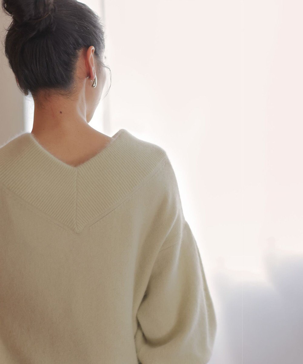 組曲 S フラッフィーファーＶネック ニット 