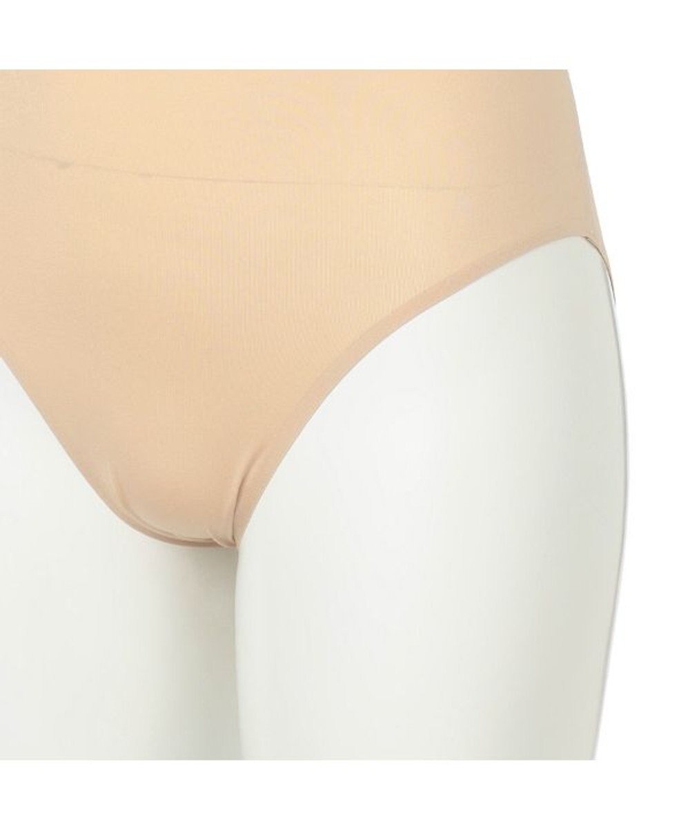 Chacott ボディファンデーション（ホットメルト）カップ差込可 