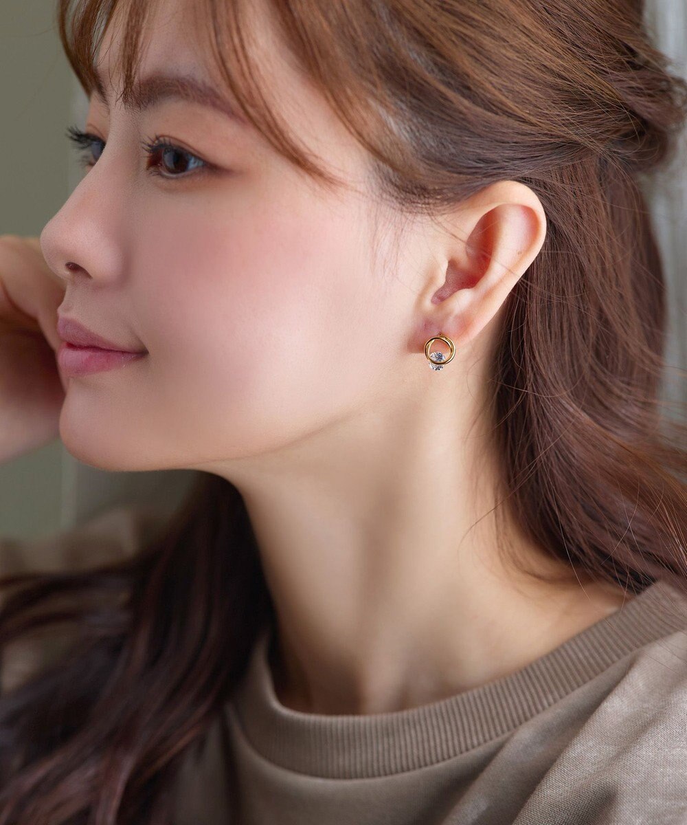 Tiaclasse 【金属アレルギー対応】ラウンドプットストーンピアス 