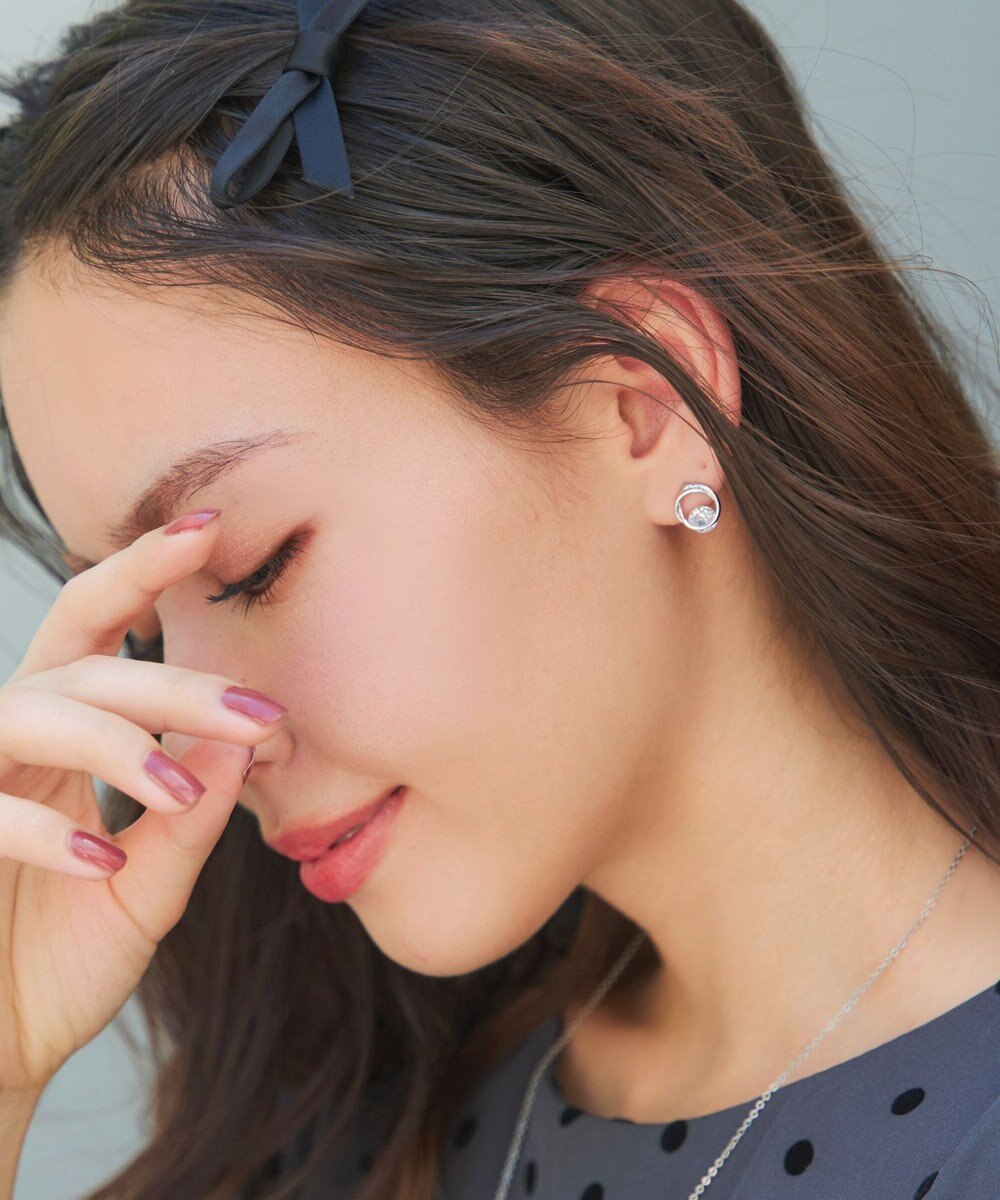 Tiaclasse 【金属アレルギー対応】ラウンドプットストーンピアス 