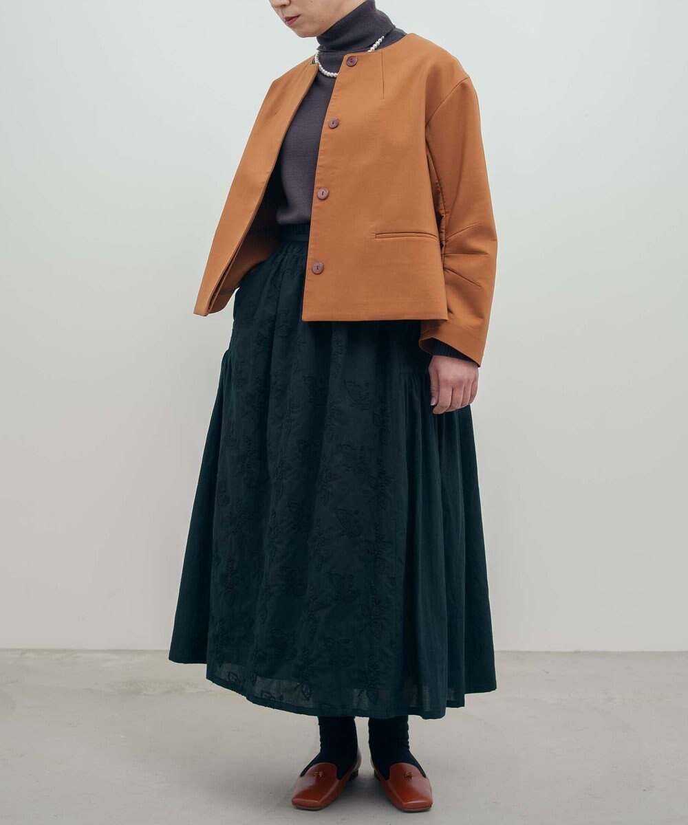 muuc 〈コットン100%〉〈綿ローン生地〉〈ふんわり柔らかな肌触り〉梅小花刺繍 ギャザースカート 