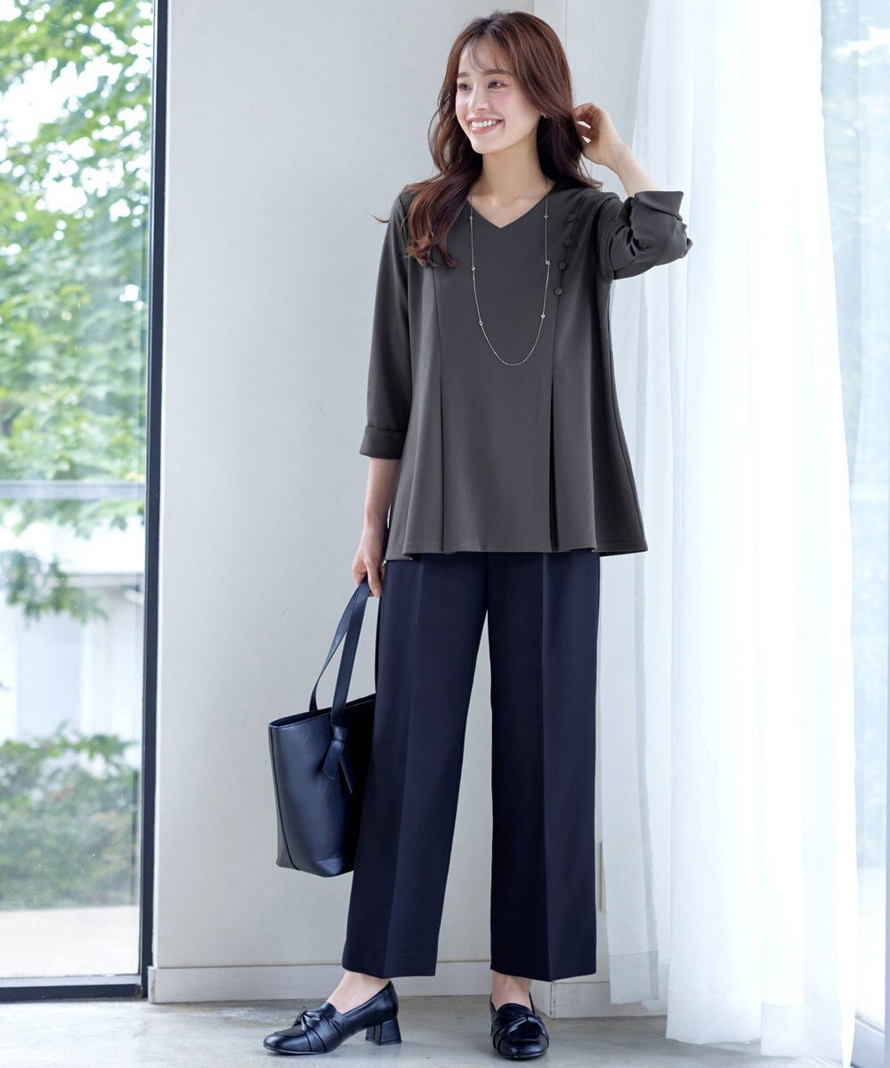 Tiaclasse L 【洗える】美ラインタックボタンカットソートップス 