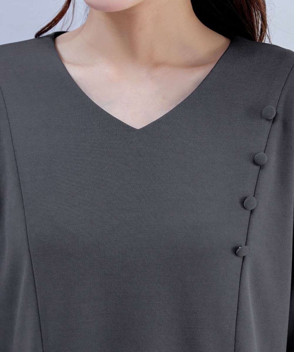 Tiaclasse L 【洗える】美ラインタックボタンカットソートップス 