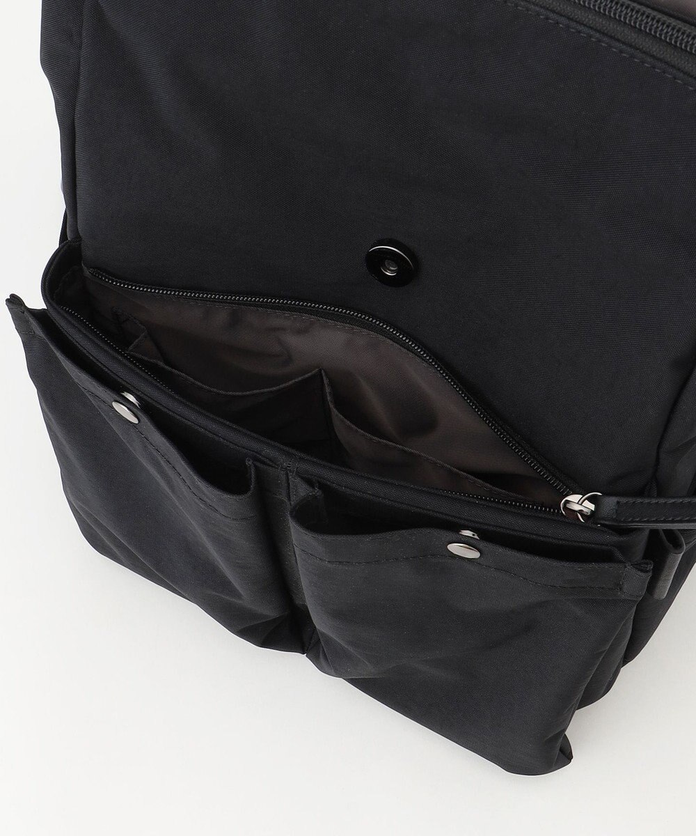 Y'SACCS 【ムック本掲載】クリンクルナイロン　ダブルポケットリュック 