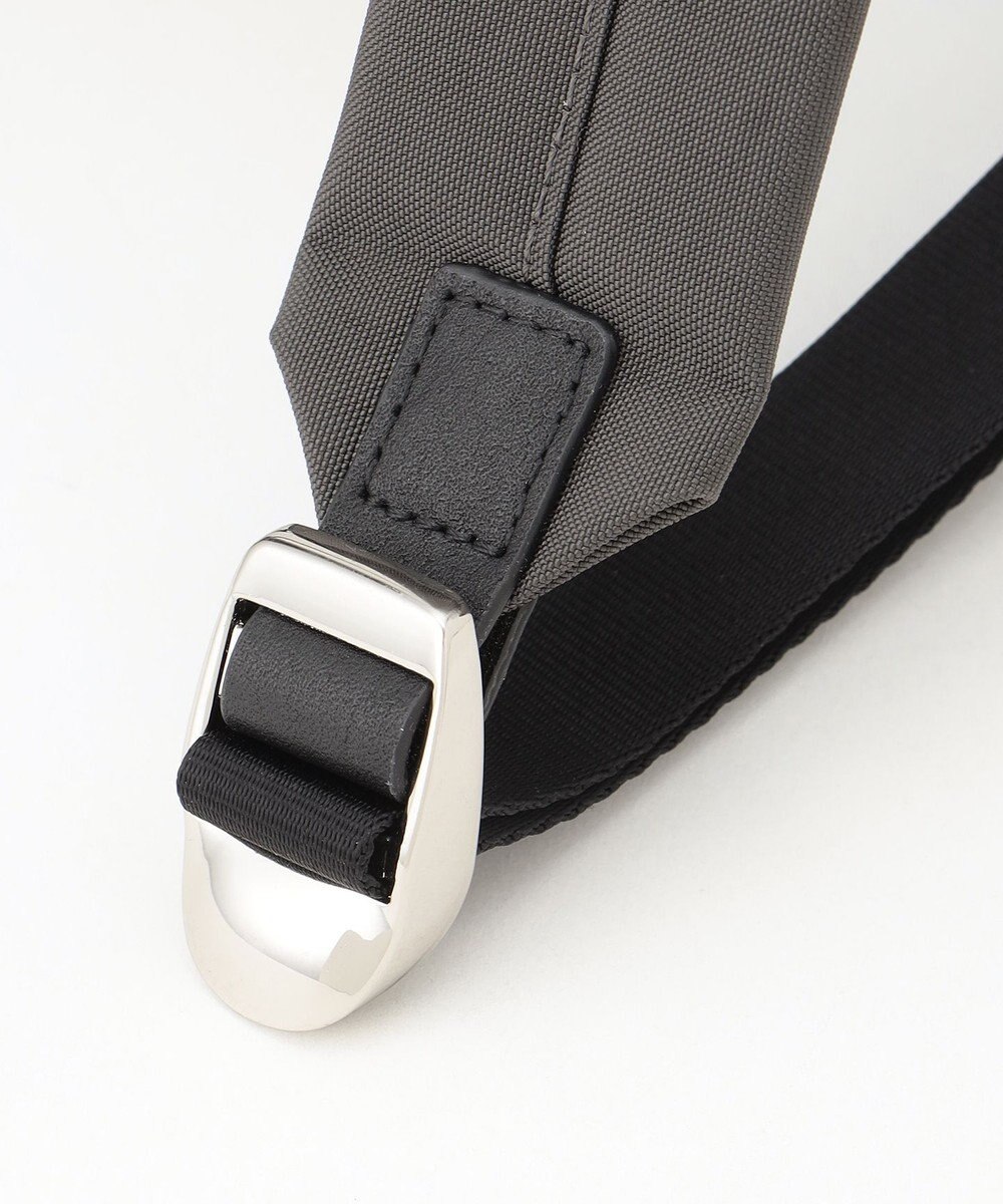 Y'SACCS 【ムック本掲載】クリンクルナイロン　ダブルポケットリュック 