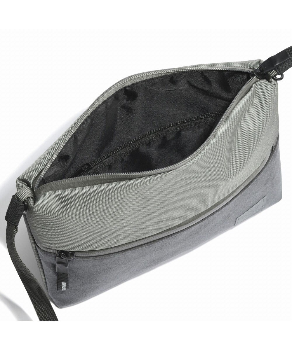 ACE BAGS & LUGGAGE UNTRACK OUTDOOR/CE サコッシュ ショルダーバッグ 60052 アントラック 