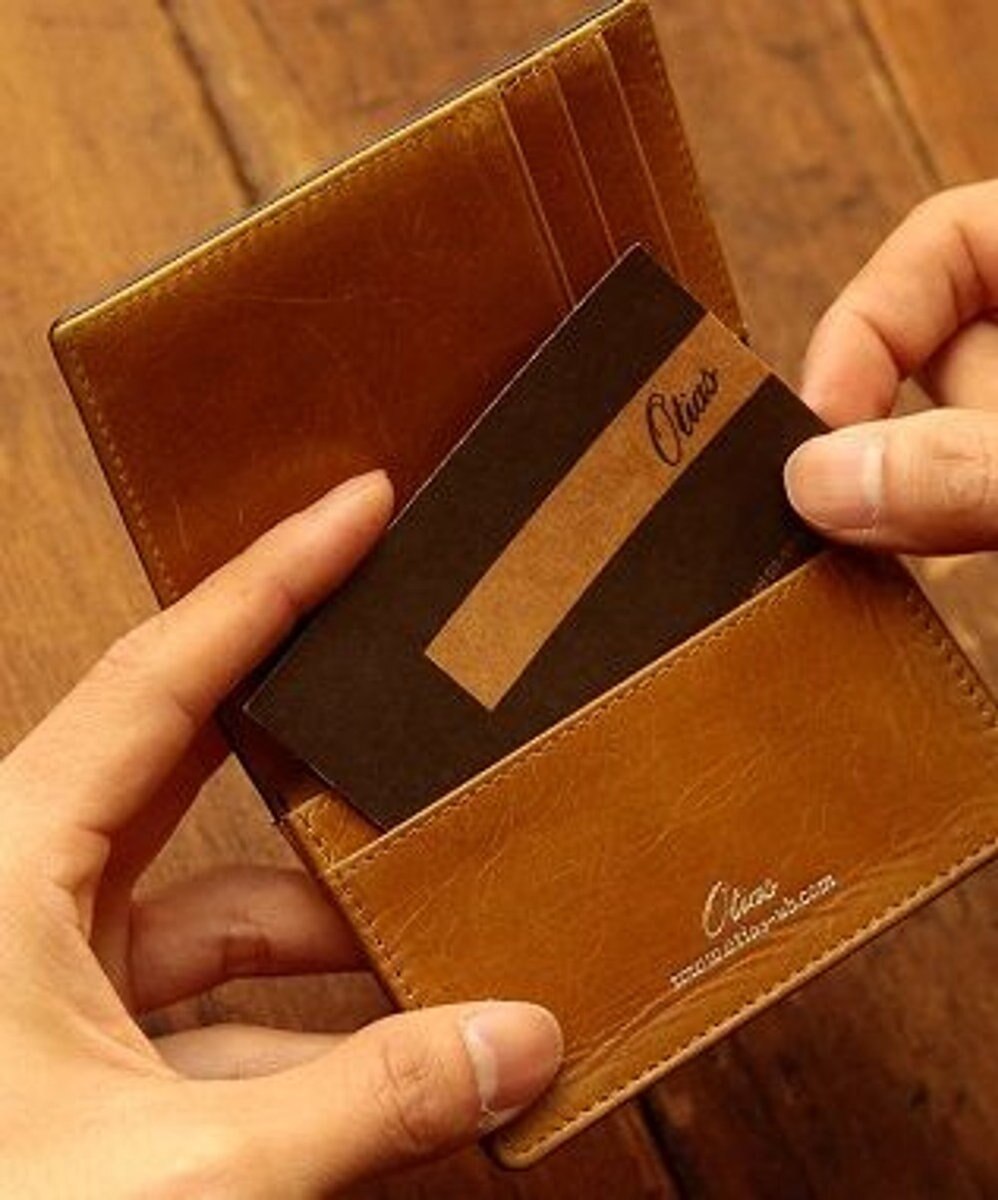 UNBILLION Otias コードバン調牛革バイカラーカードケース 