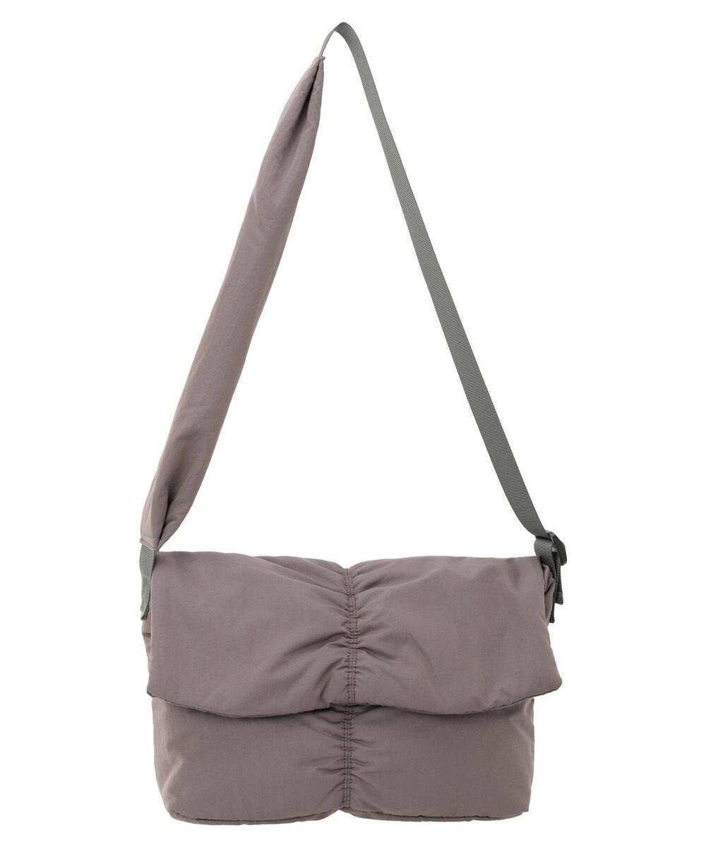 Green Parks ・パフィフラップバッグ 