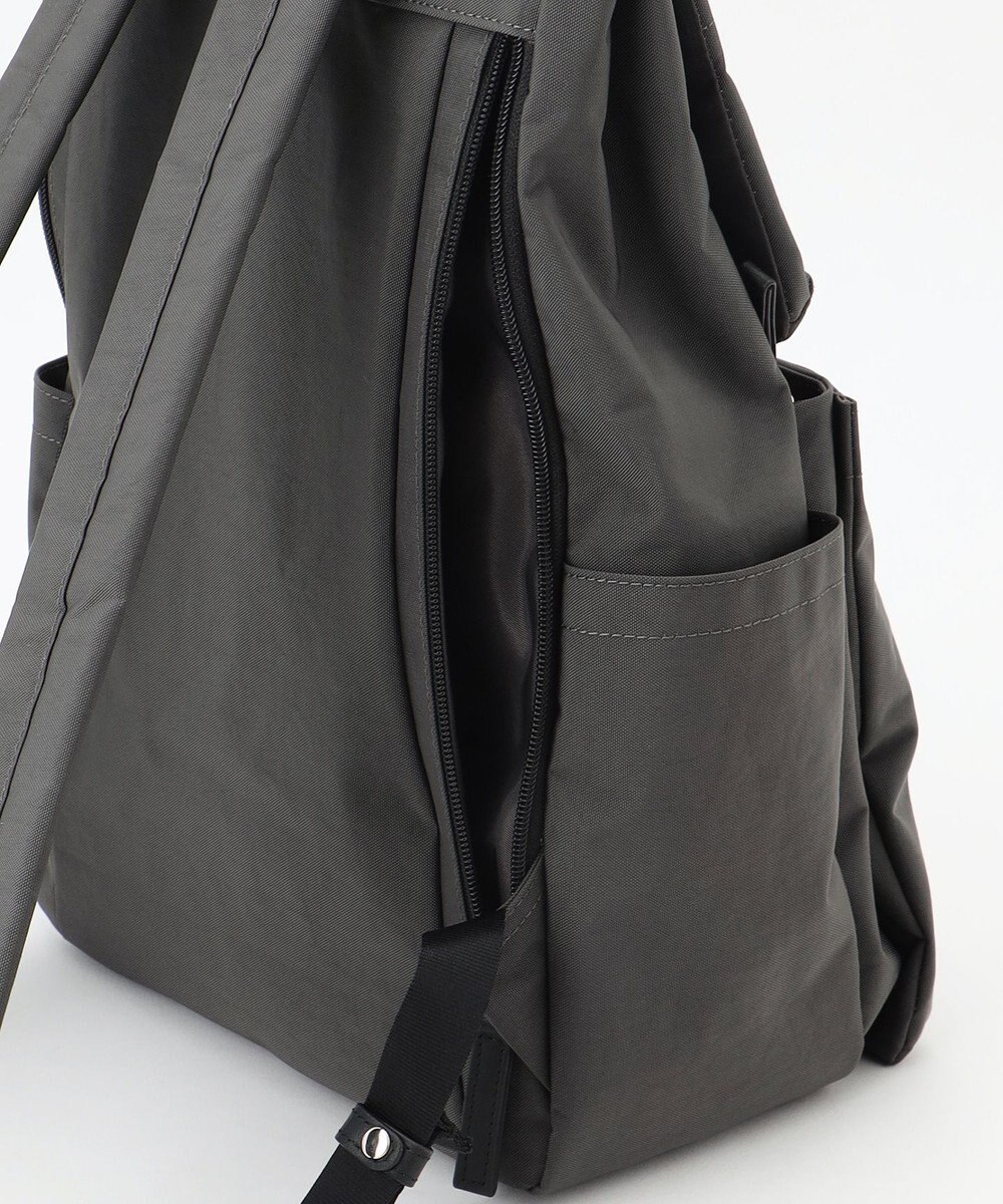 Y'SACCS 【ムック本掲載】クリンクルナイロン　ダブルポケットリュック 