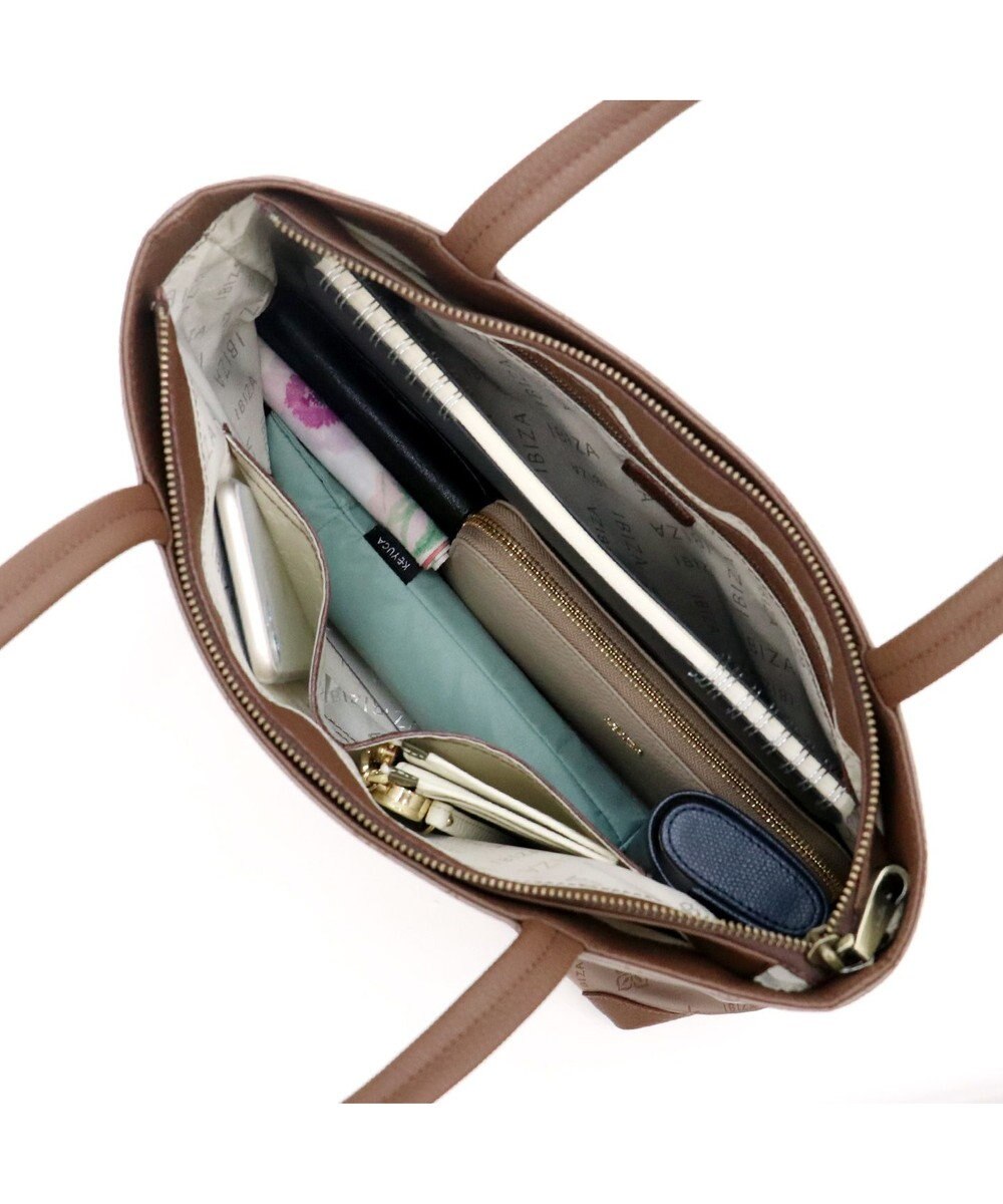 IBIZA ロゴナイロン　セミショルダーバッグ 