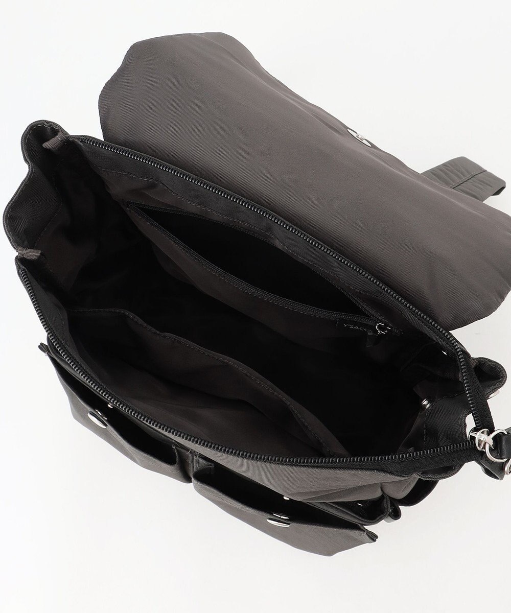 Y'SACCS 【ムック本掲載】クリンクルナイロン　ダブルポケットリュック 