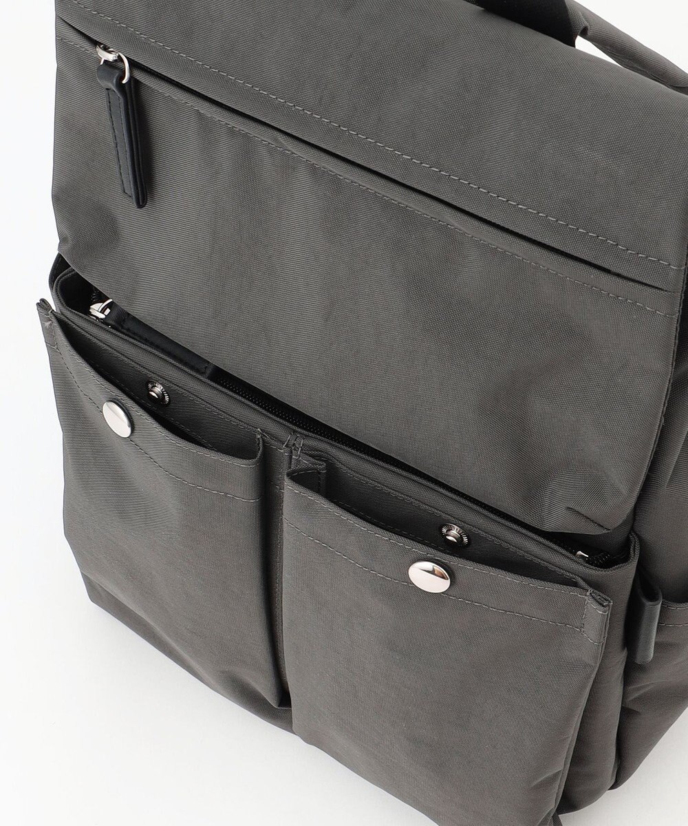 Y'SACCS 【ムック本掲載】クリンクルナイロン　ダブルポケットリュック 