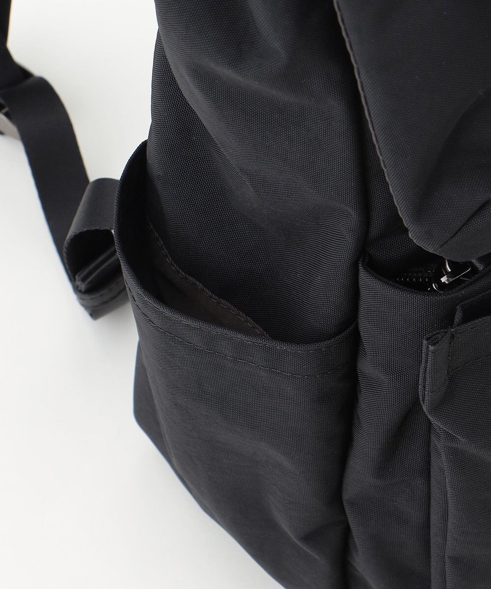 Y'SACCS 【ムック本掲載】クリンクルナイロン　ダブルポケットリュック 