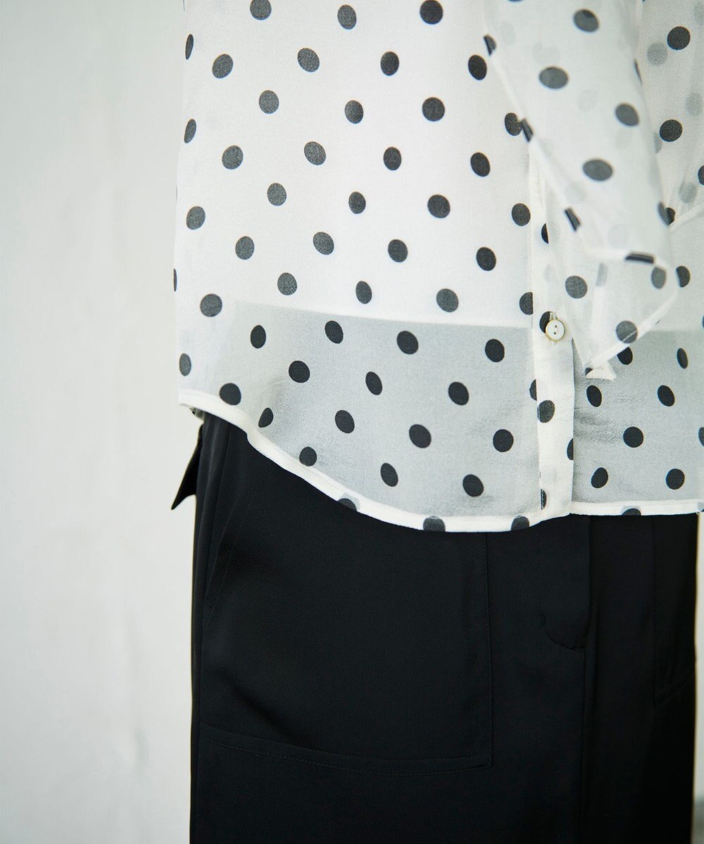 GRACE CONTINENTAL シアードットプリントブラウス 