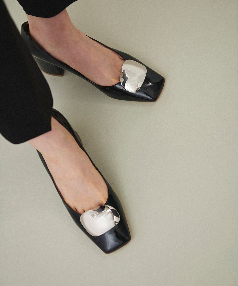 GRACE CONTINENTAL Rupert Sandersonパテントチャームヒール 