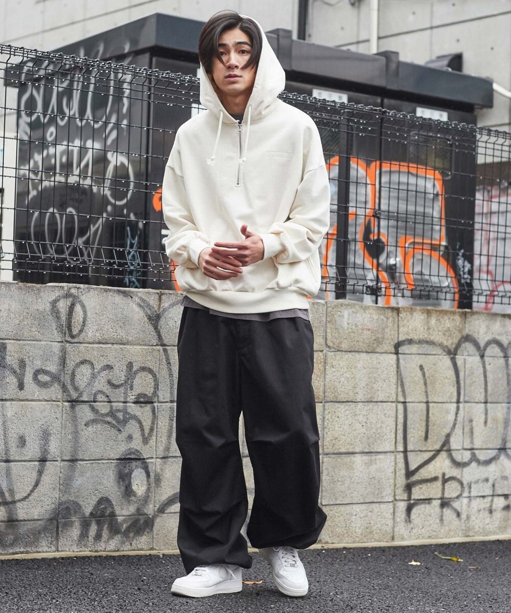 WEGO ピグメントハーフZIPロゴプルパーカー 