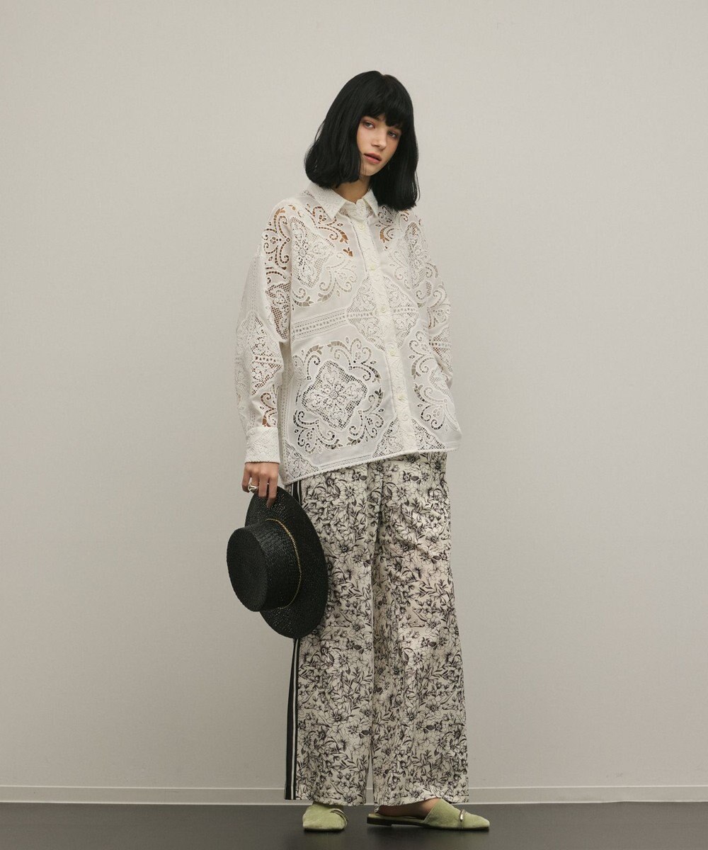 GRACE CONTINENTAL パネル刺繍シャツ 