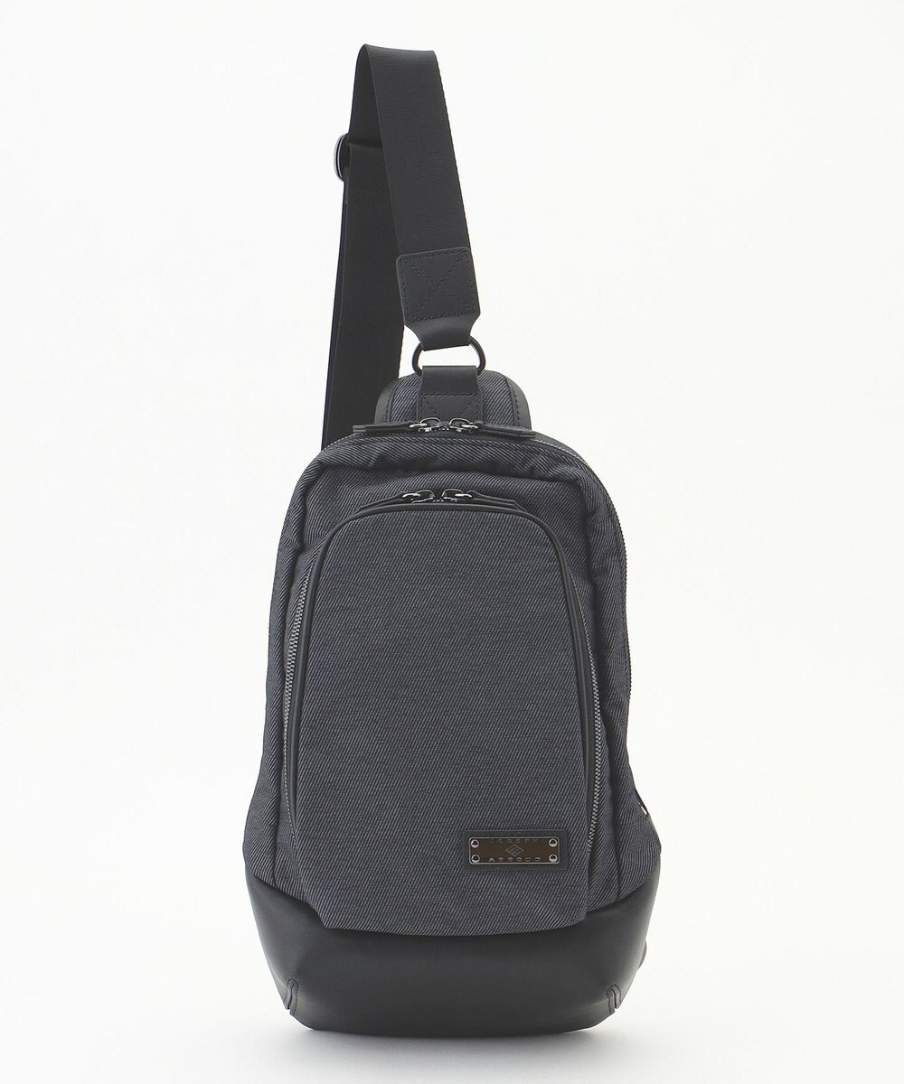 JOSEPH ABBOUD 【軽量/コンパクト】インターレースカルゼ ボディーバッグ 