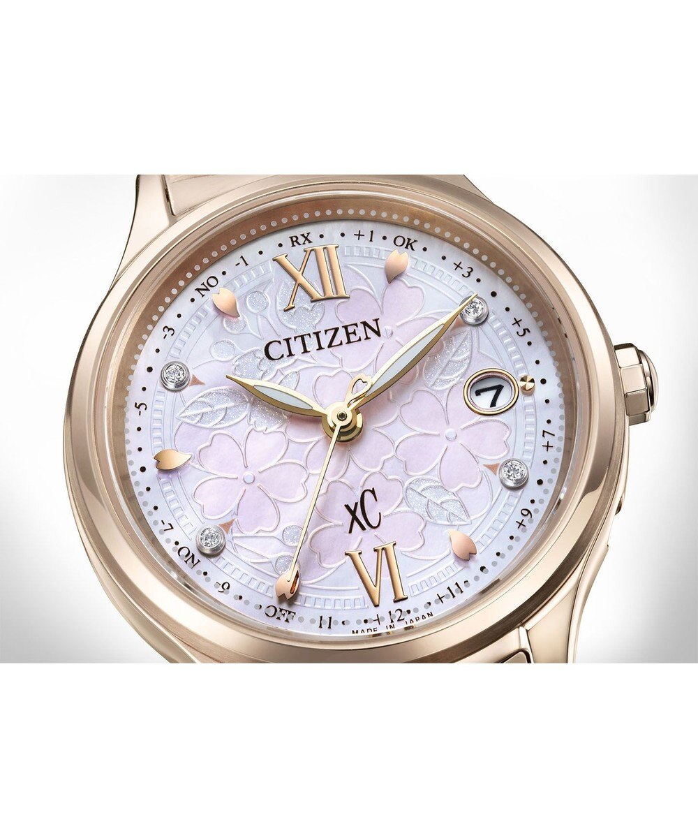 CITIZEN 【xC 30周年アニバーサリーモデル】「桜のフラワーボックス」をテーマにした光発電エコ・ドライブ電波時計 限定ウオッチ ES9498-77N 