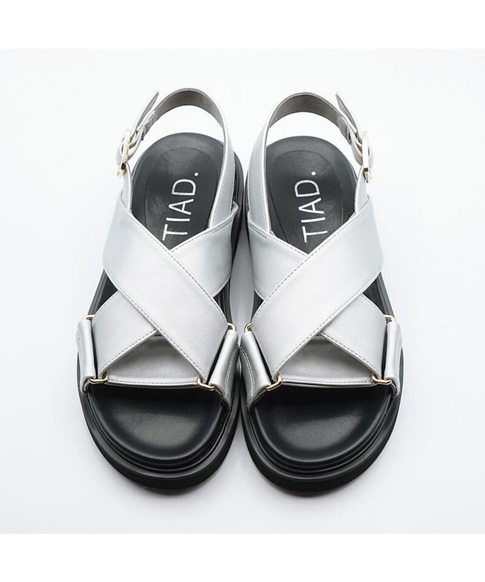 APOM クロスストラップサンダル 