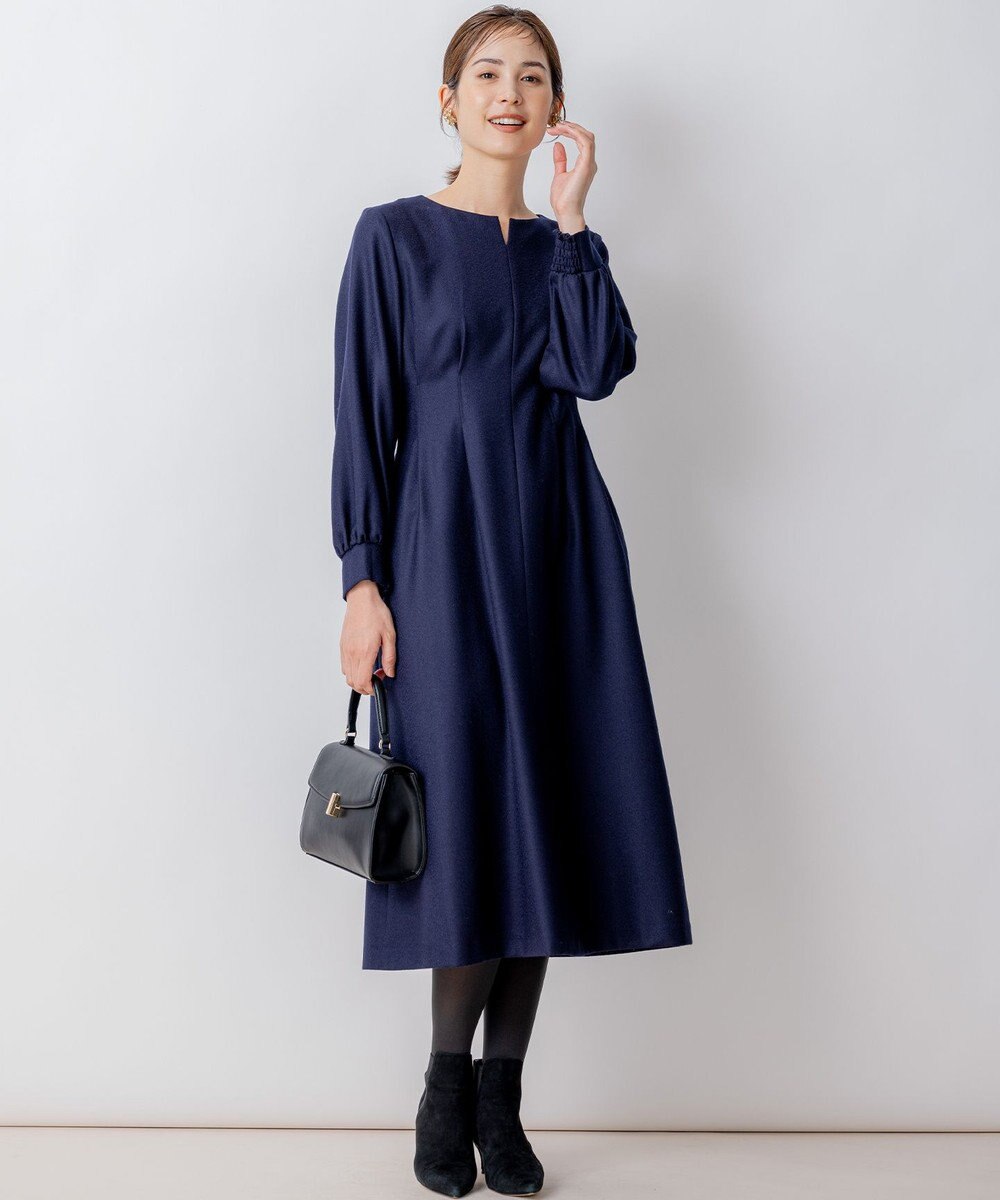組曲 ウールジョーゼット スリットネックワンピース 