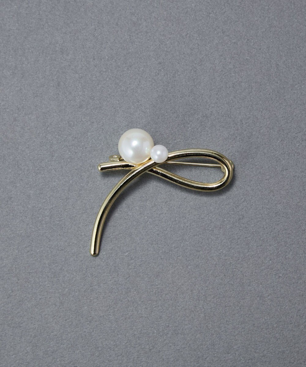 Phoebe クロスメタルパールブローチ　ゴールド 
