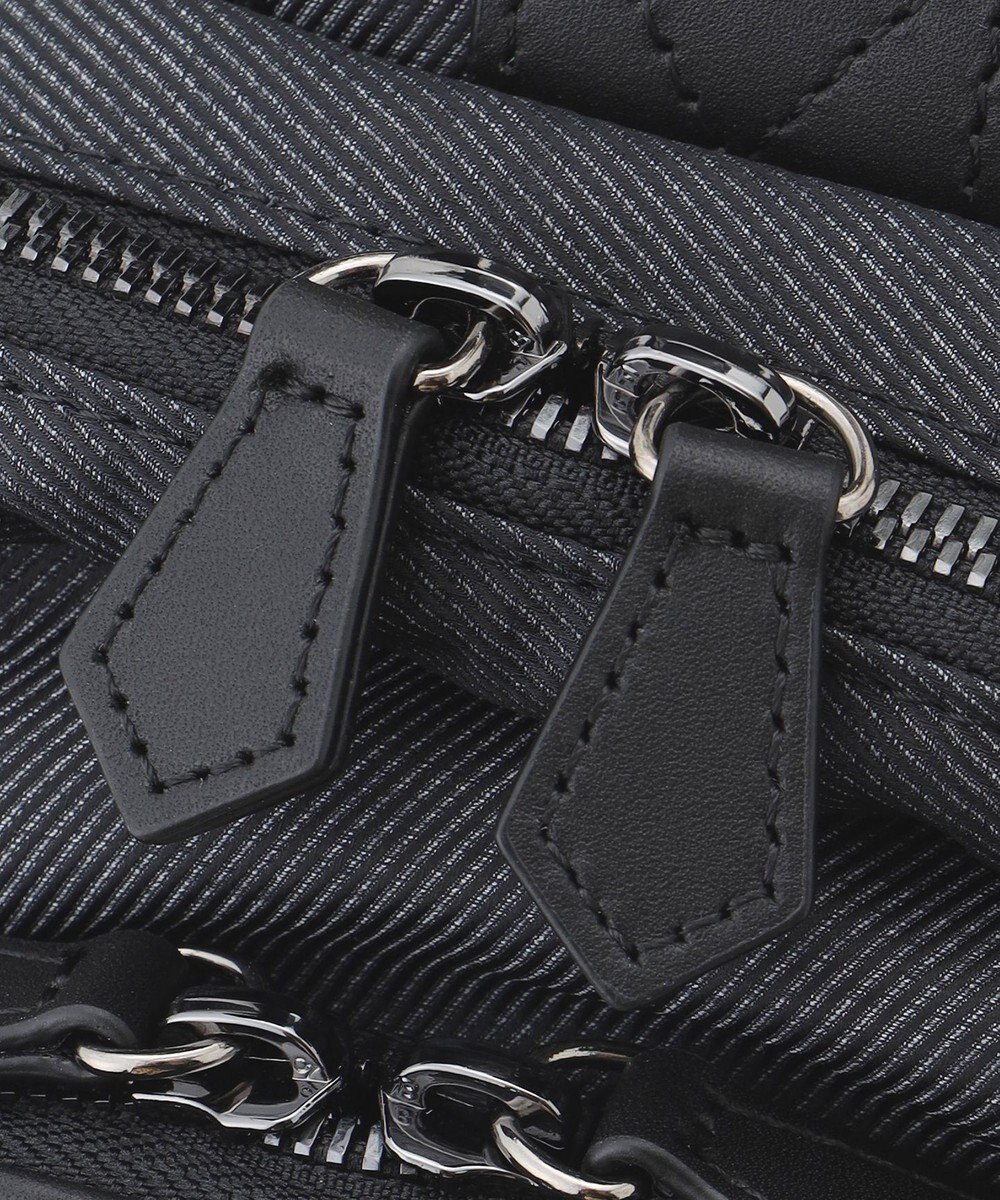 JOSEPH ABBOUD 【軽量/コンパクト】インターレースカルゼ ボディーバッグ 