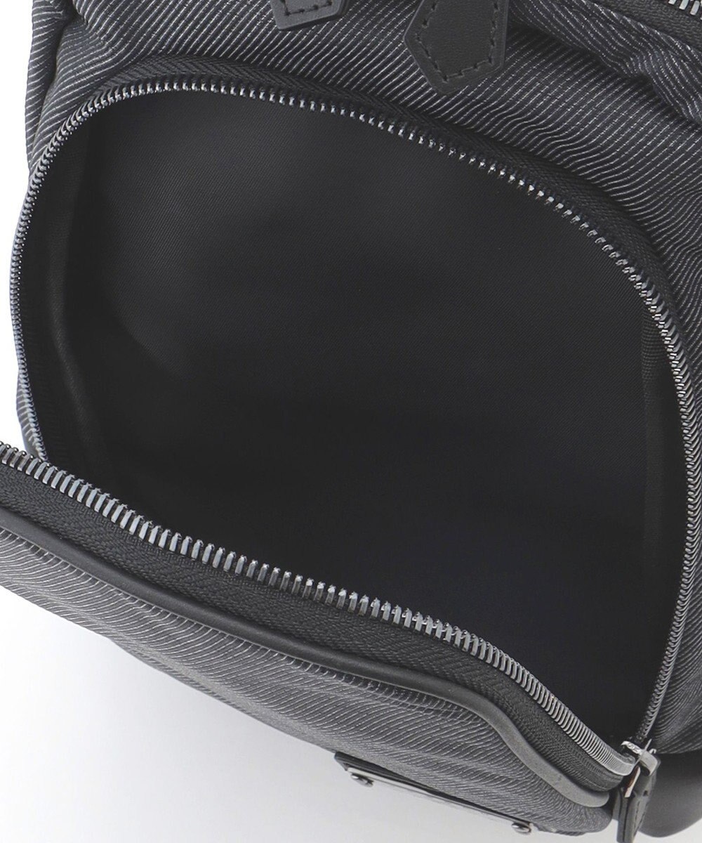 JOSEPH ABBOUD 【軽量/コンパクト】インターレースカルゼ ボディーバッグ 