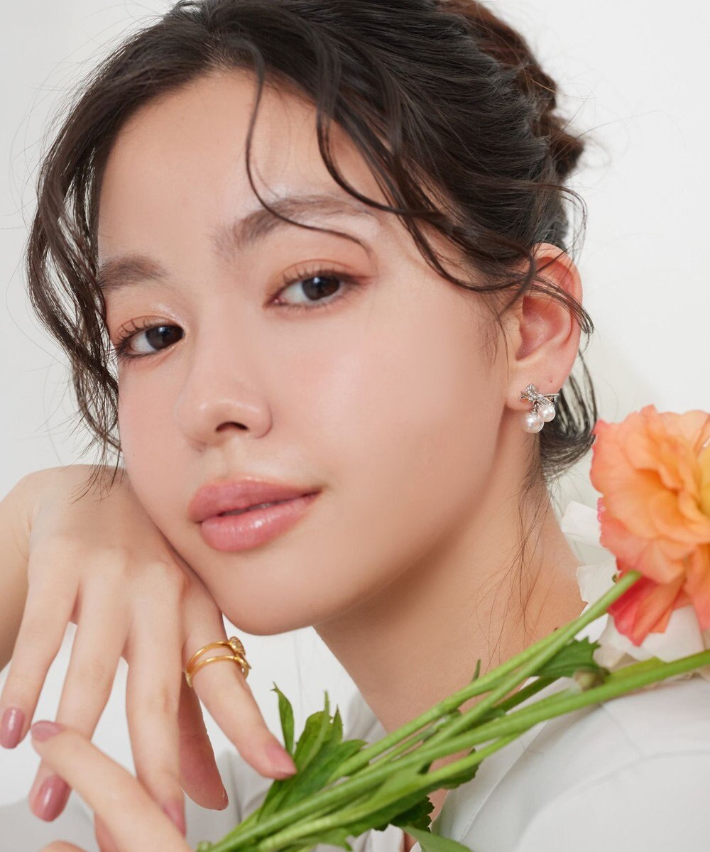 Tiaclasse 【金属アレルギー対応】チェリーパールリボンピアス 