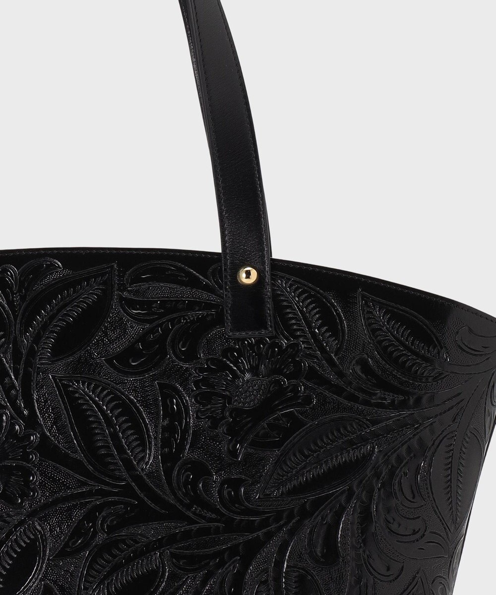 GRACE CONTINENTAL RoundTote 