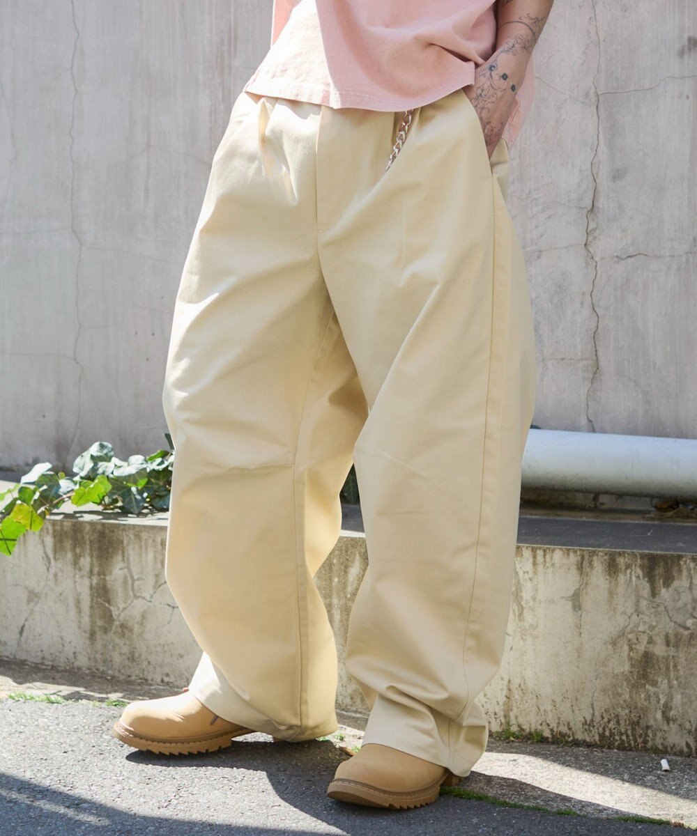 WEGO キーチャーム付きチノカーブパンツ 