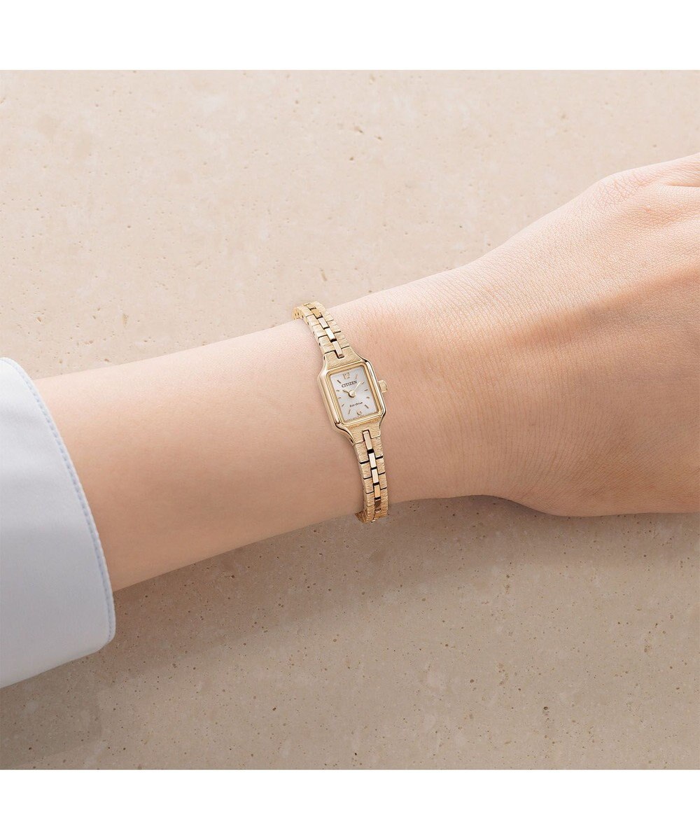 CITIZEN 【アンティークな雰囲気】小ぶりなスクエアケース 電池交換不要 ピンクゴールド 