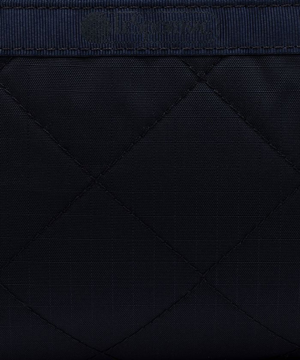 LeSportsac CHAIN COSMETIC CLUTCH/ディープシーブルーキルト 