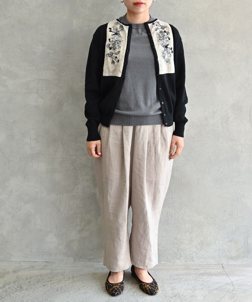 muuc 〈細番手の高級綿糸コットンコーマ糸〉〈洗練された繊維だけを残した滑らかな肌触り〉スミレ押し花刺繍のカーディガン 