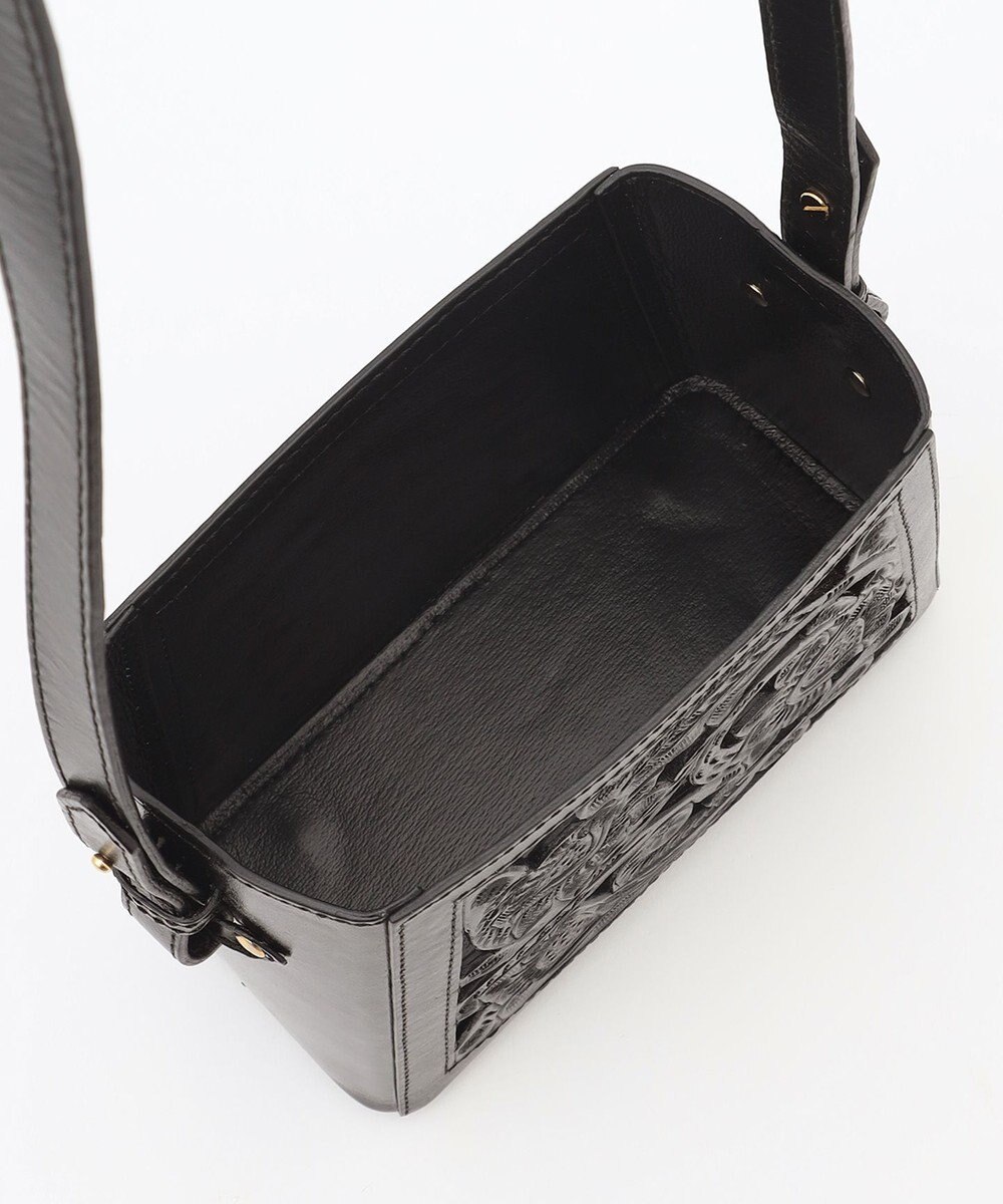 GRACE CONTINENTAL Cutwork box Bag 