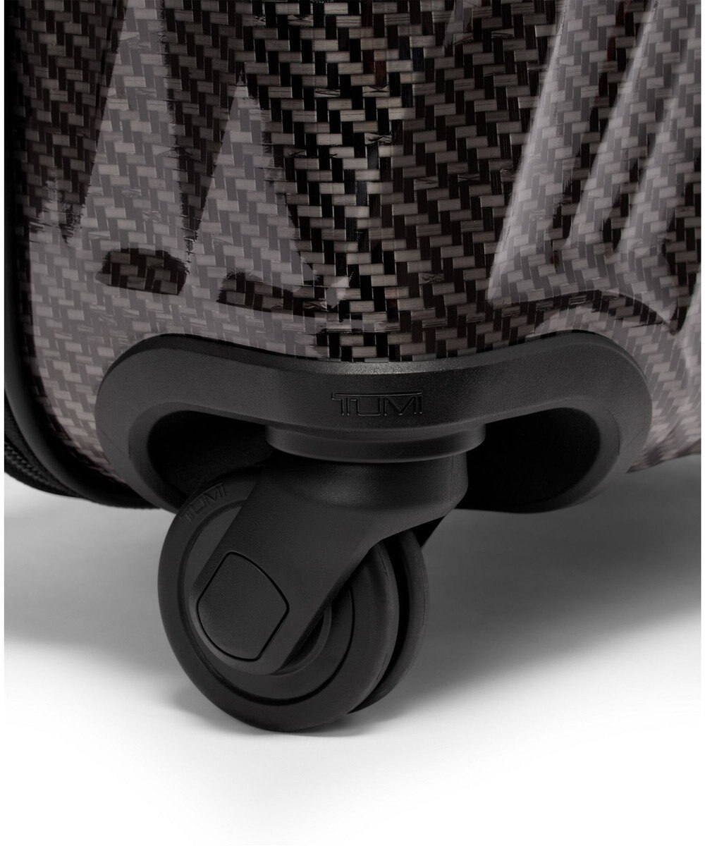 TUMI 19 DEGREE LITE インターナショナル キャリーオン スーツケース（機内持ち込みサイズ） 